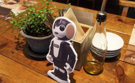 ロボホンに会いに行くなら今！　あの有名カフェが期間限定でロボホン一色に！